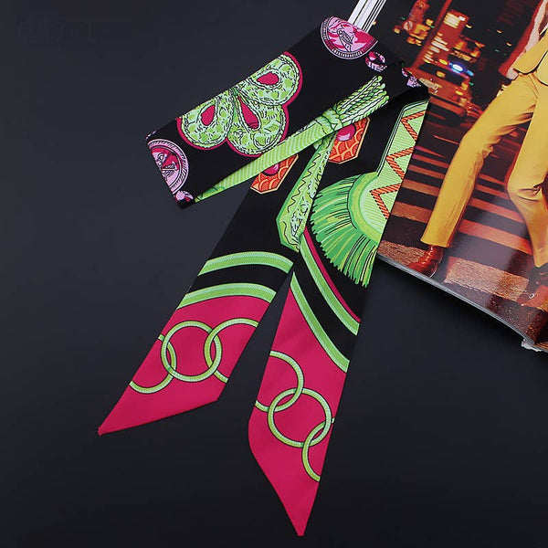Epaulette Ribbon Scarf and Round Box