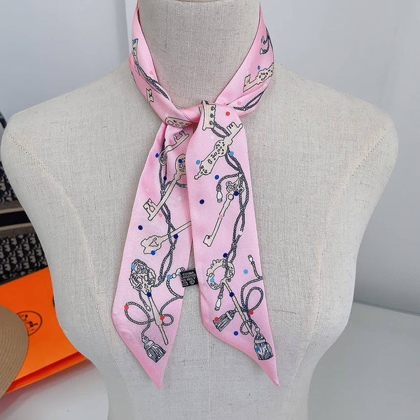 Key Ribbon Scarf and Round Box