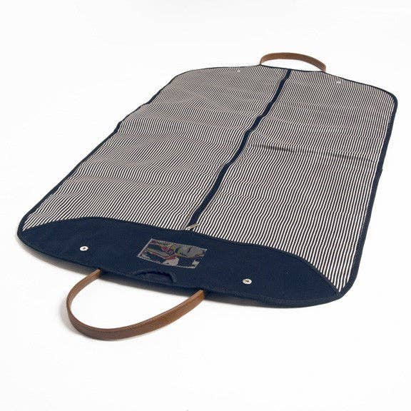 Brady Garment Bag (IN STORE)